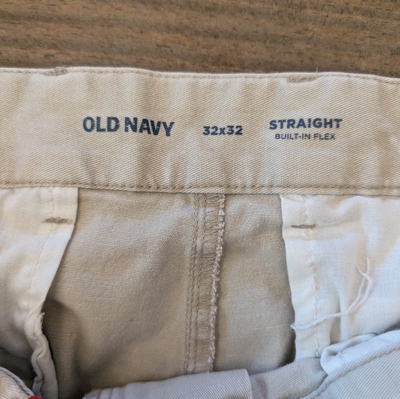 Men's OLD NAVY Flat Front Chino Pants - Picture 8 of 9